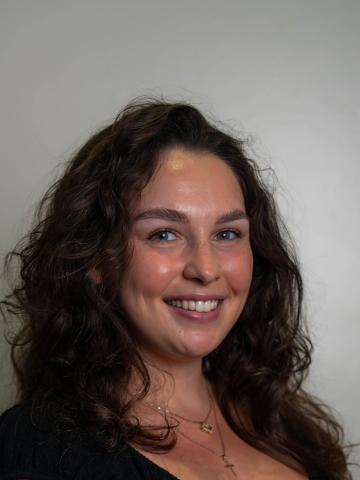 Natali van Leeuwen Headshot